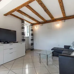  Apartment Ursula
